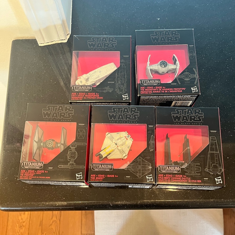 Star Wars Black & Red Titanium Kylo Ren Command Shuttle Collectible